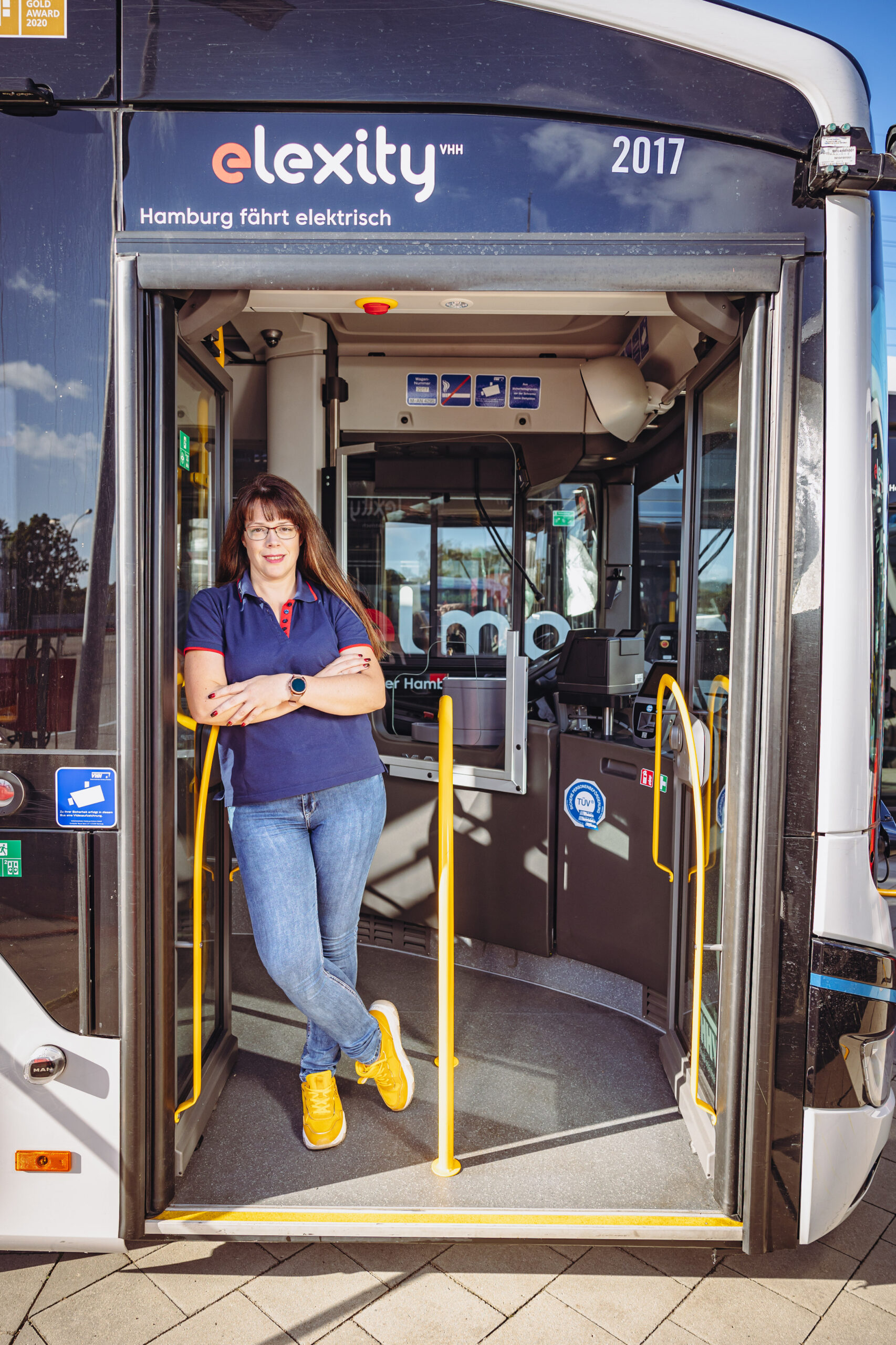 Arbeitet seit einem Jahr als Busfahrerin bei den VHH: Die gehörlose Nicole Dieringer (40).