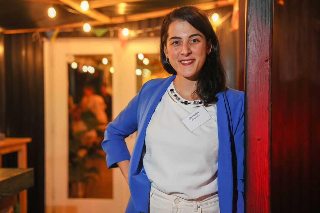 Profiboxerin Dilar Kisikyol von „Du kämpfst“ gibt ehrenamtlich Boxkurse für junge Frauen und Menschen mit Beeinträchtigungen.