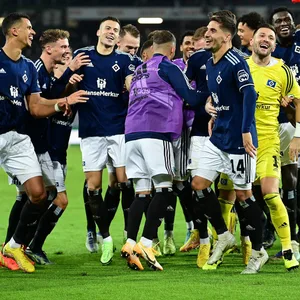 HSV-Jubel nach Sieg in Hannover