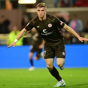 David Otto jubelt gegen den HSV