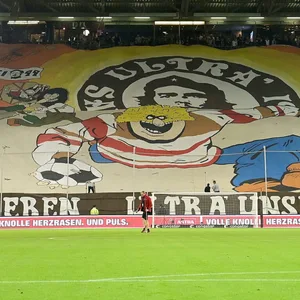 Choreo der St. Pauli-Fans auf der Südtribüne