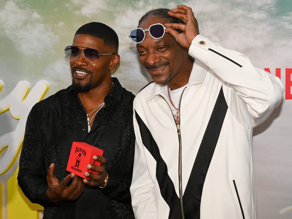 Snoop Dogg hat Filmerfahrung – unter anderem mit Jamie Foxx in „Day Shift“.