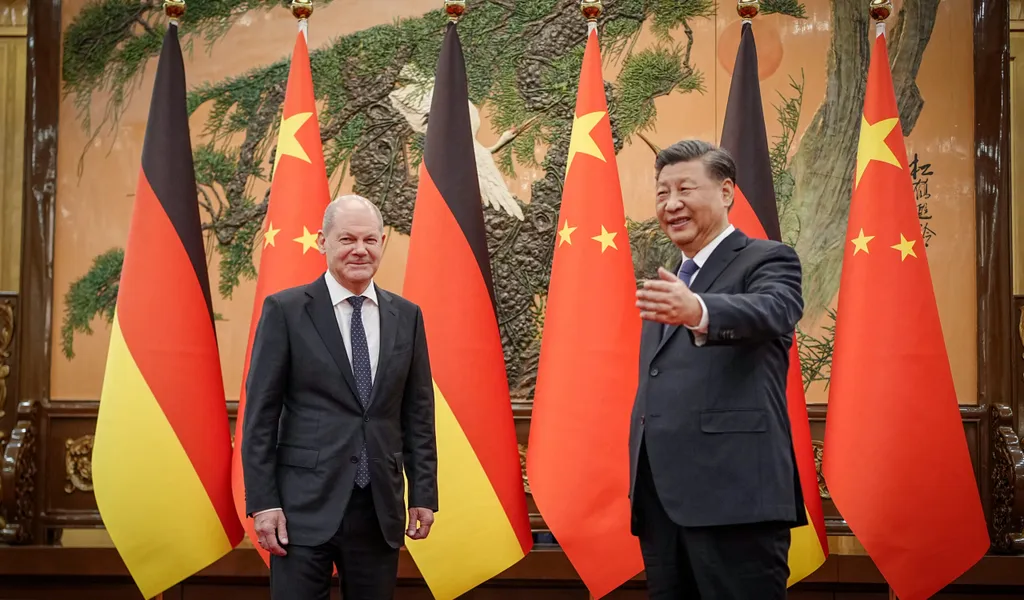 Bundeskanzler Olaf Scholz und Chinas Präsident Xi Jinping bei ihrem Treffen am Freitag