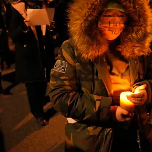 Riesen-Proteste in China gegen die strenge Corona-Politik – nun möchte Deutschland helfen.