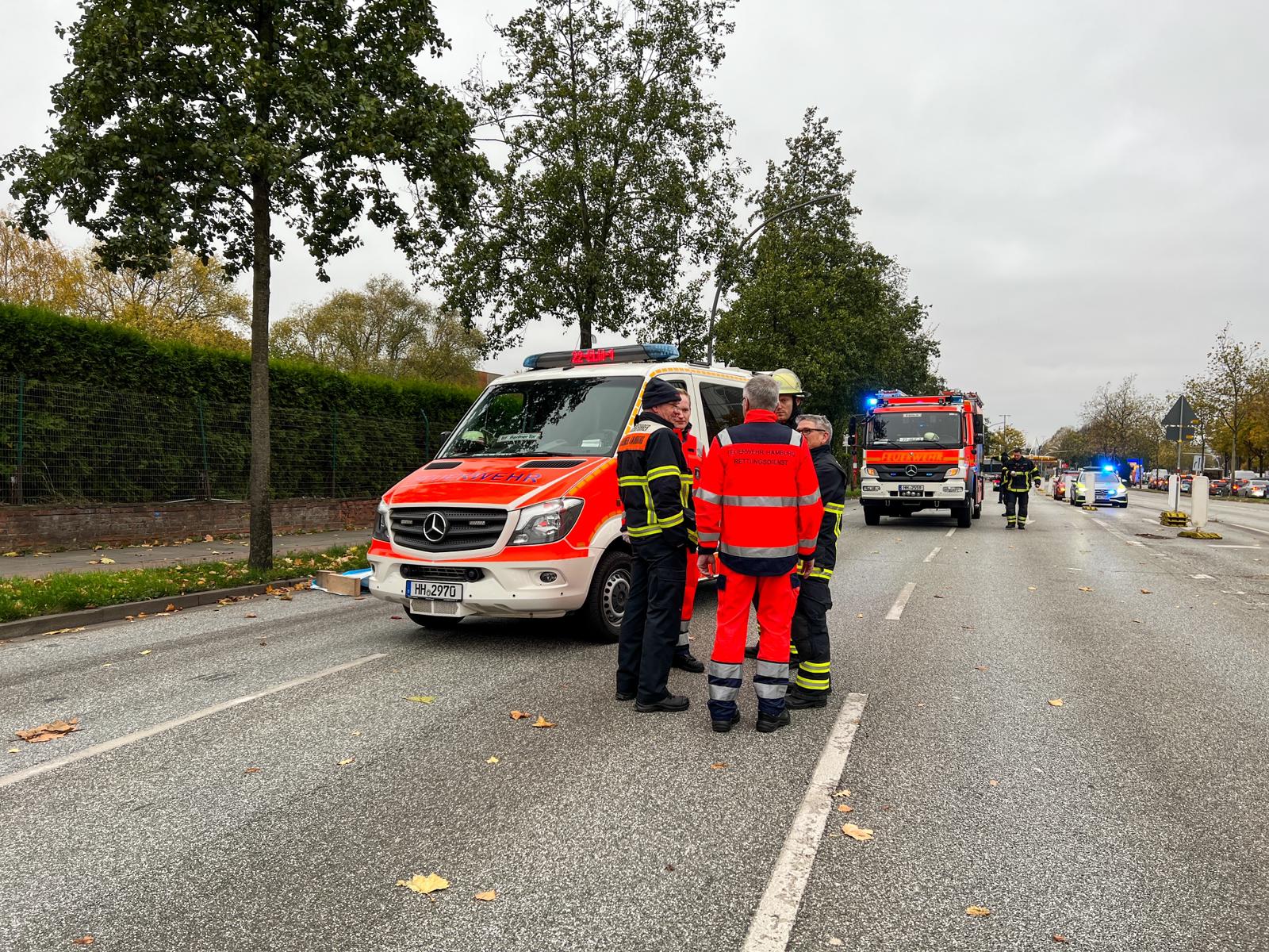 Lkw erfasst Fußgänger – tödlicher Unfall in Hamburg