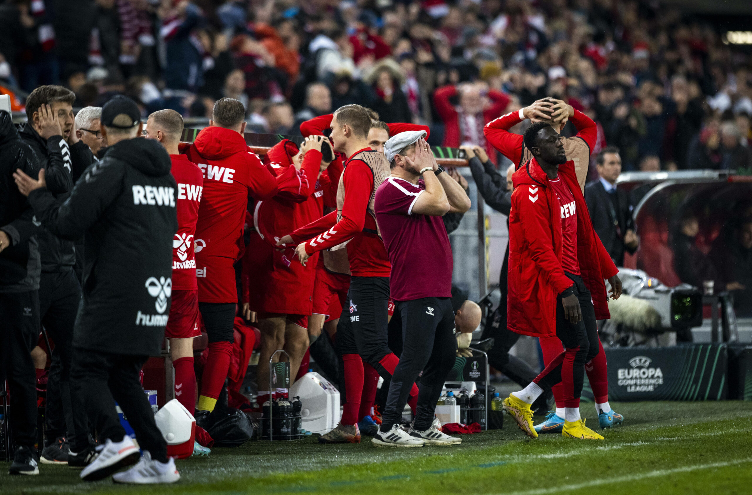Enttäuschung beim 1. FC Köln nach dem Ausscheiden.