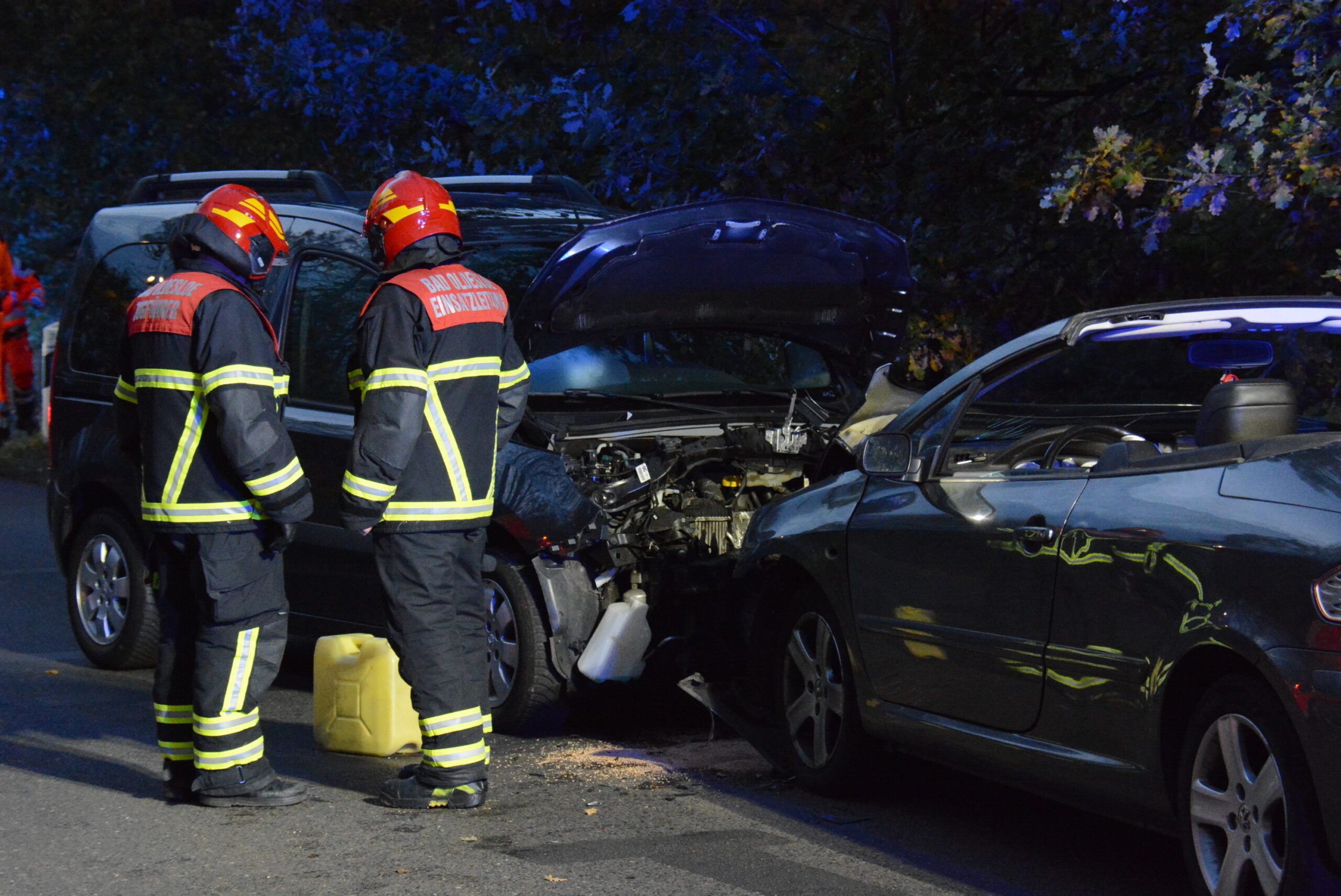 Schwerer Unfall in Bad Oldesloe: Zwei Autos sind zusammengekracht.