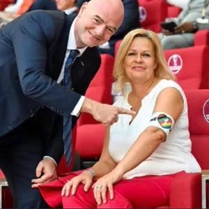 FIFA-Präsident Gianni Infantino und Bundesinnenministerin Nancy Faeser