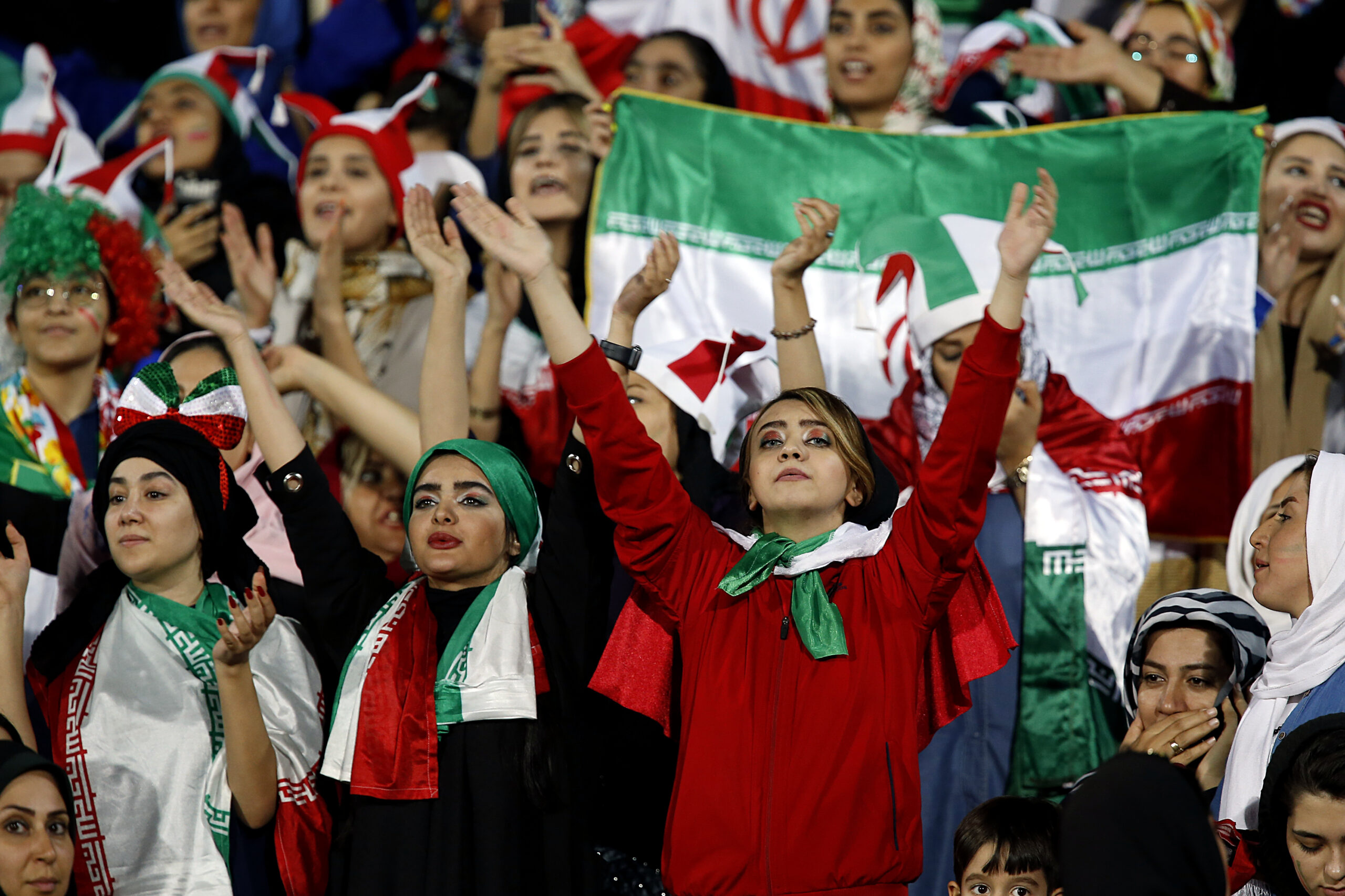 Iranische Anhängerinnen während eines Spiels der Nationalmannschaft.