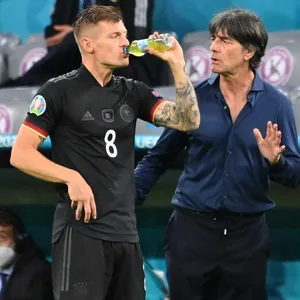 Bei der EM 2021 war Toni Kroos noch für die DFB-Elf vom damaligen Bundestrainer Jogi Löw im Einsatz.