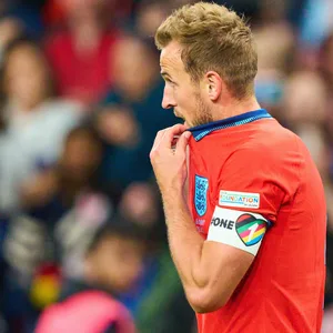 Harry Kane trägt im Spiel gegen Deutschland die „One Love“-Kapitänsbinde