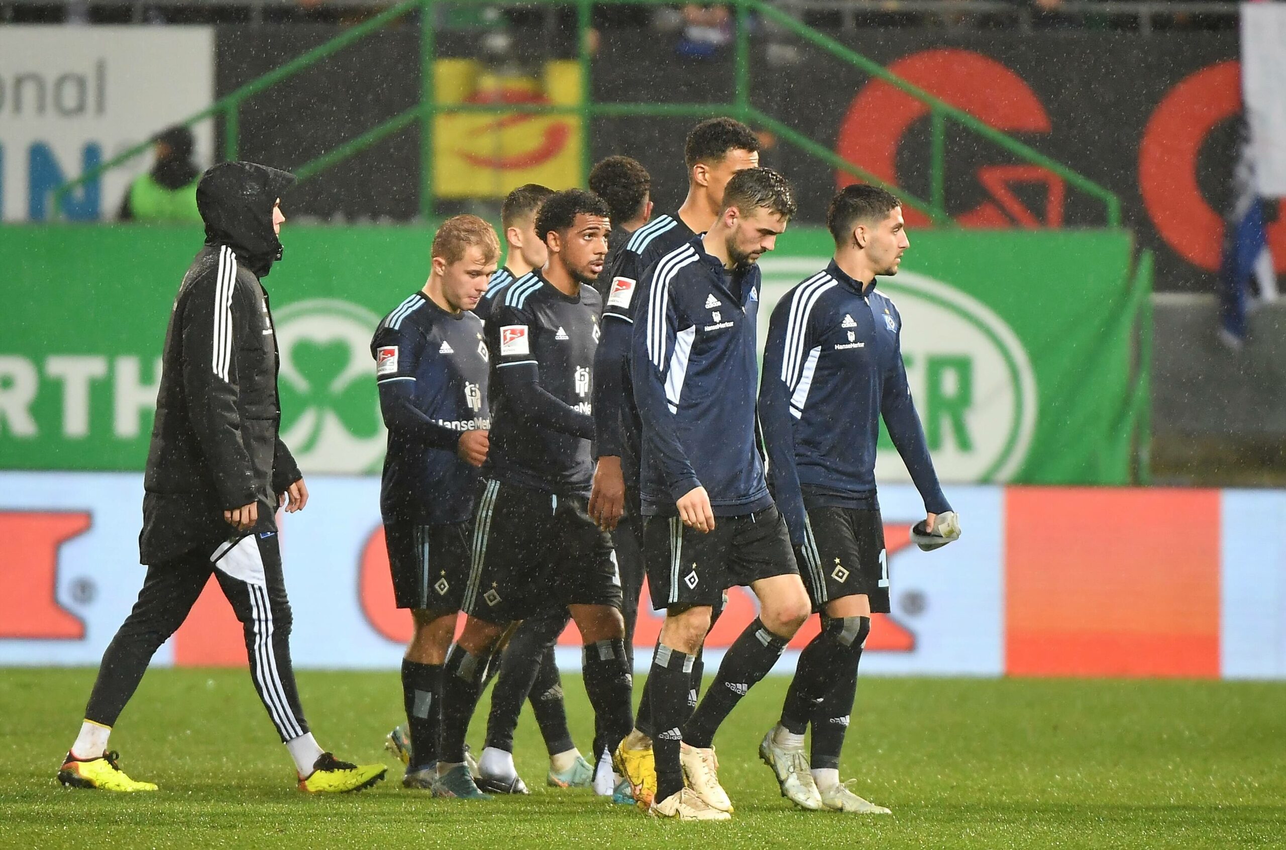 Den HSV-Profis stand nach dem 0:1 in Fürth die Enttäuschung ins Gesicht geschrieben.