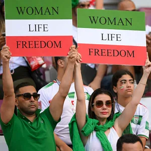 Iranische Fans protestieren gegen die Lage in ihrem Land.