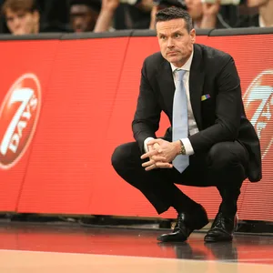 Towers-Trainer Raoul Korner blickt konzentriert drein
