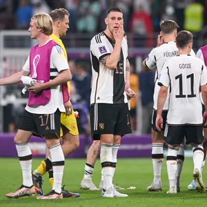 Enttäuschtes DFB-Team nach Niederlage gegen Japan