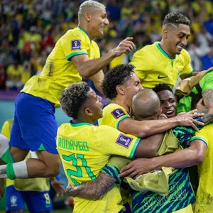 Brasilianische Spieler feiern ein Tor bei der WM