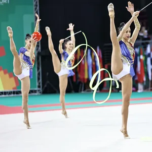 Italienerinnen bei der Rhythmischen Sportgymnastik