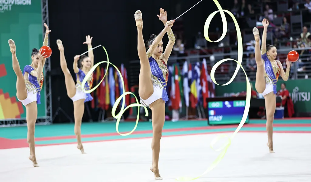 Italienerinnen bei der Rhythmischen Sportgymnastik