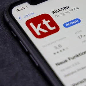Die Kicktipp-App auf einem Smartphone.