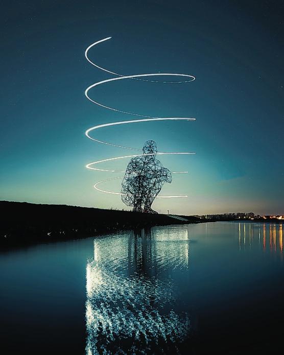 In der „Sonderkategorie Drone Light Painting“ darf sich Sarmad Alghourani über den Preis freuen. Aufgenommen hat er das Foto in Lalystad, Niederlande.