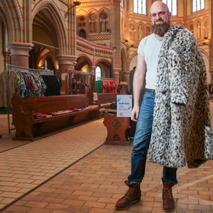 Alex Grimm (47) in der Kulturkirche Altona bei „Vinokilo“