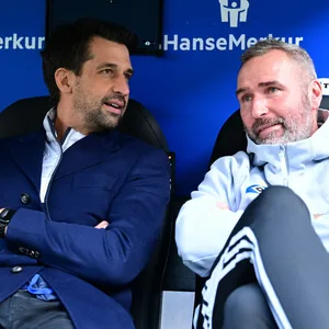 Sportvorstand Jonas Boldt und Trainer Tim Walter müssen den HSV-Kader in der Winterpause aktualisieren.