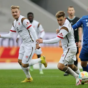Johannes Eggestein bediente Lukas Daschner, der zum 4:4 in Karlsruhe traf.