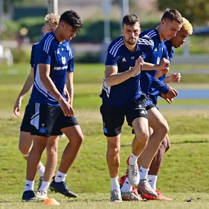 Omar Megeed (l.) und seine Kollegen Leo Oppermann, Bent Andresen, Valon Zumberi und Tom Sanne sollen nach der USA-Reise für die HSV-U21 spielen