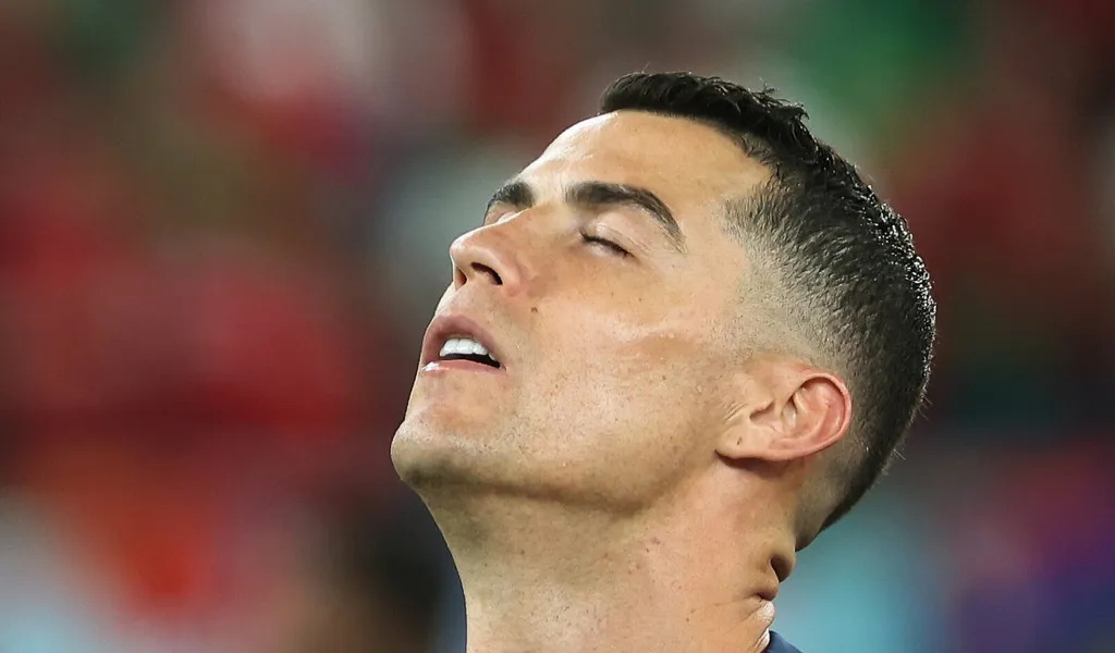 Cristiano Ronaldo kommen bei der Nationalhymne die Tränen