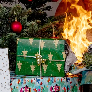 Brennender Weihnachtsbaum