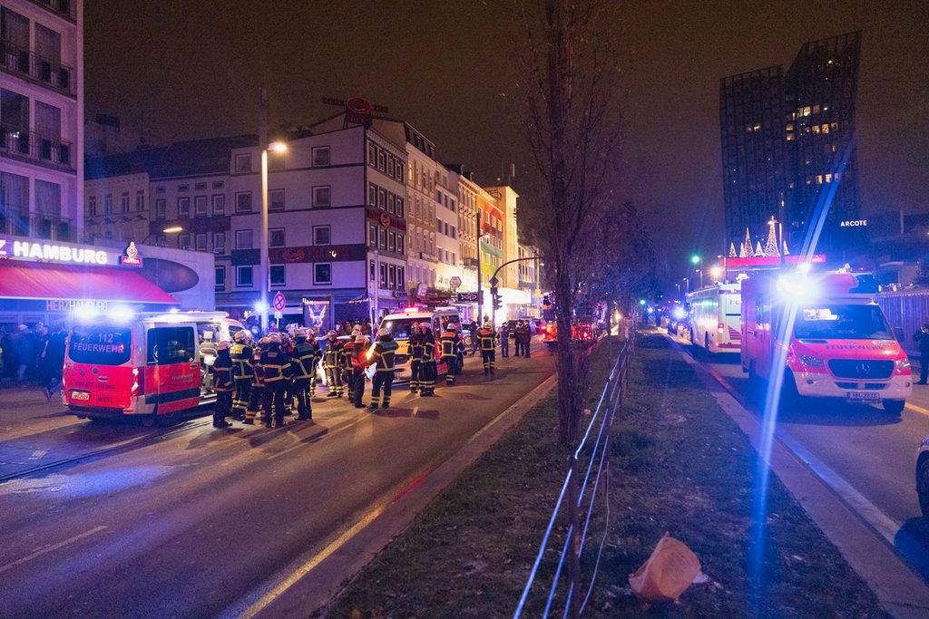 Feuer in Zimmervermietung an der reeperbahn – 7 Verletzte