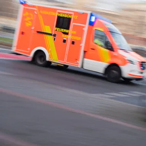 Bei Hannover ist bei einem Unfall ein kleines Kind gestorben. (Symbolbild)