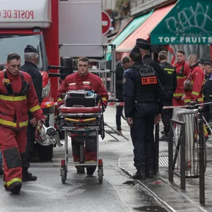 Rettungskräfte in Paris