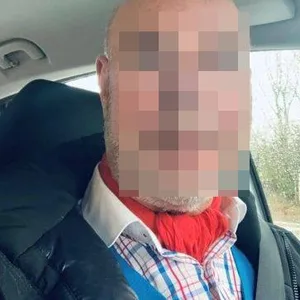 Der 69-Jährige wurde tot in seiner Wohnung in Borgfelde gefunden. Nun ist eine tatverdächtige Frau verhaftet worden.