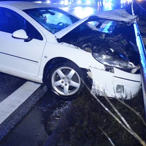 Unfall auf autobahn in Hamburg – Fahrer zu betrunken um zu pusten
