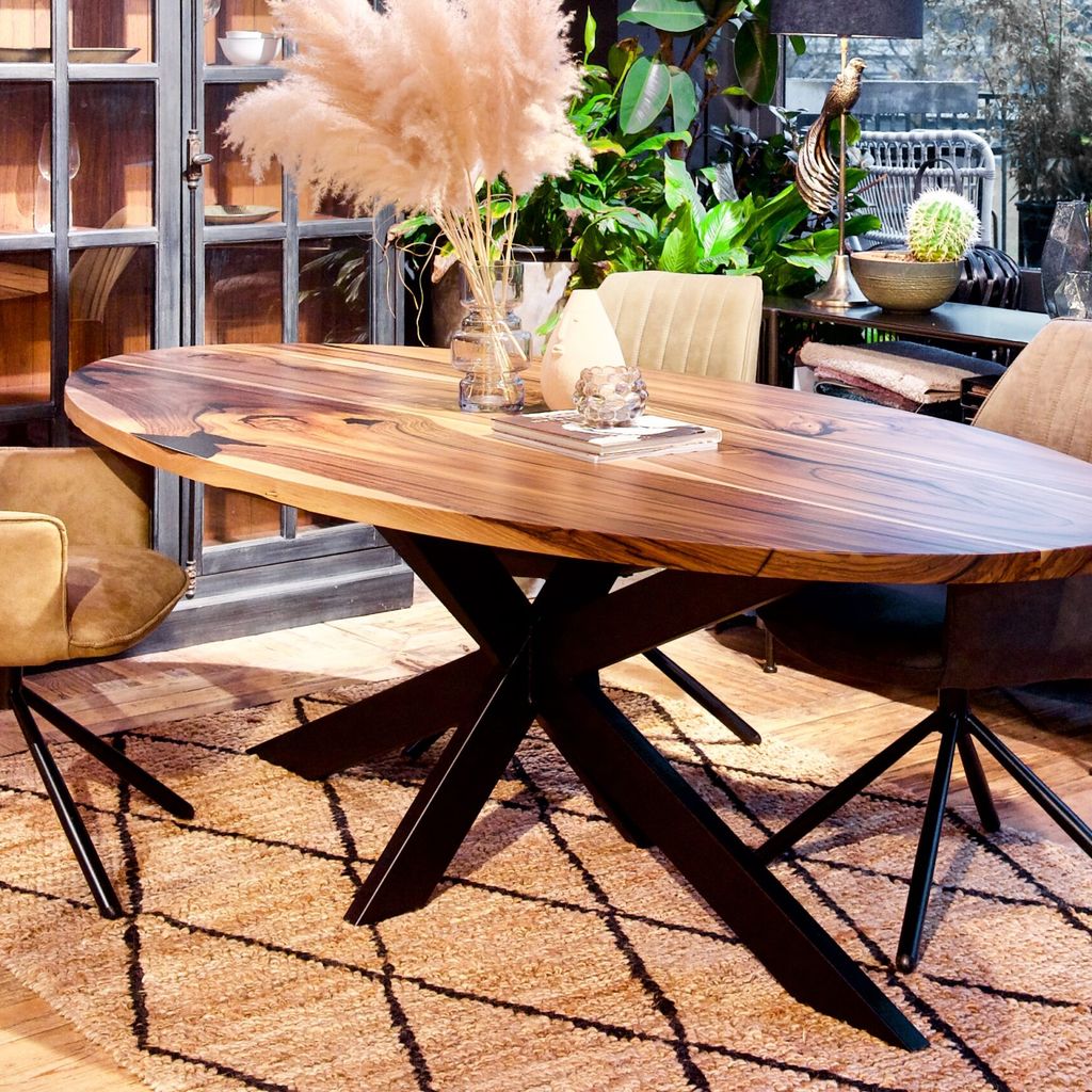 Urban dining table
