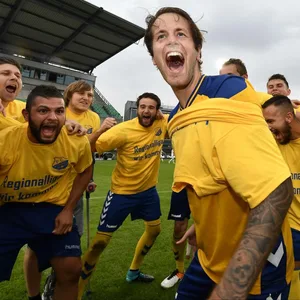 Fabian Hürzeler beim Aufstieg mit Pipinsried 2017
