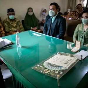 Indonesisches Hochzeitspaar