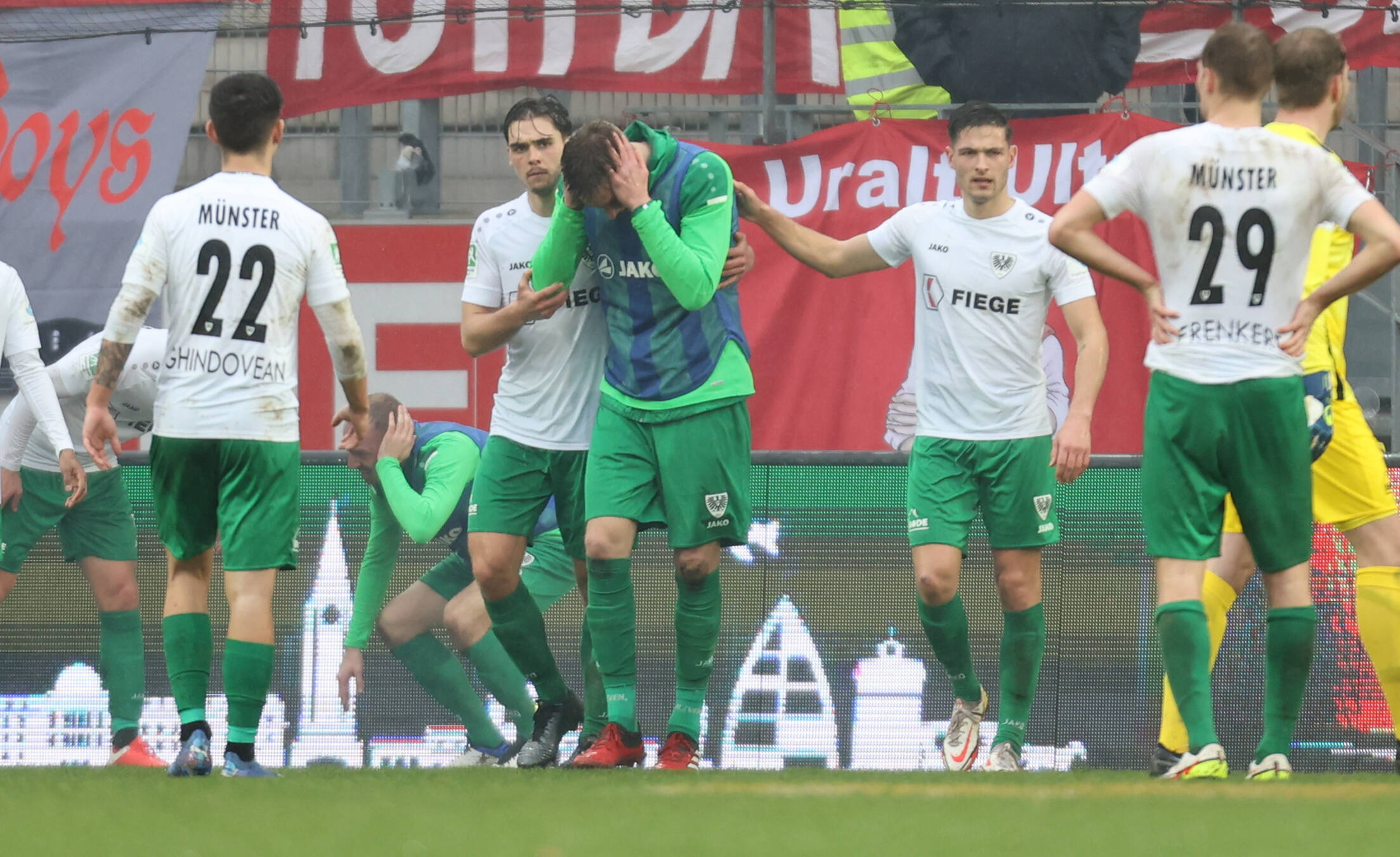Böllerwurf bei RW Essen