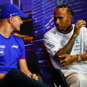 Mick Schumacher und Lewis Hamilton