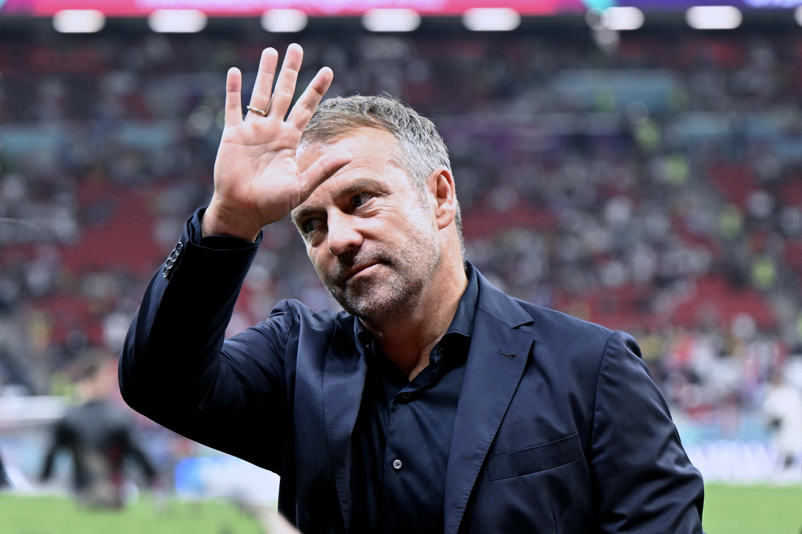 Hansi Flick scheiterte als erster DFB-Trainer bei seinem Turnier-Debüt schon in der Vorrunde.