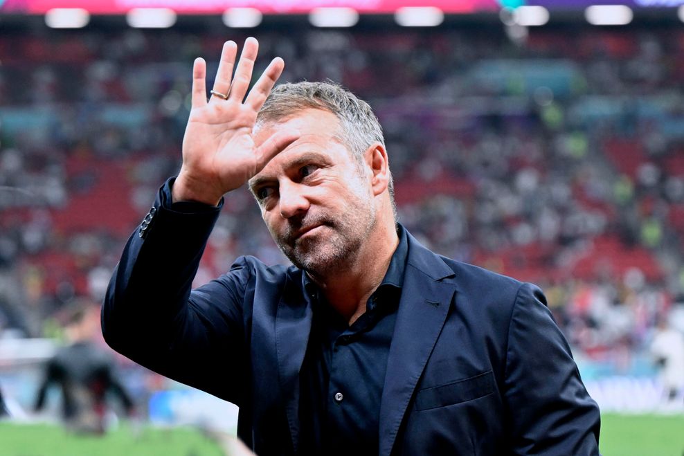 Hansi Flick scheiterte als erster DFB-Trainer bei seinem Turnier-Debüt schon in der Vorrunde.