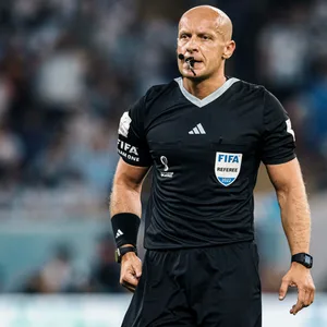 Schiedsrichter Szymon Marciniak bei der WM 2022