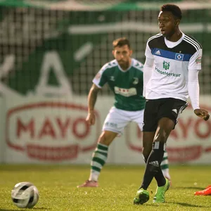 Moses Otuali vom HSV II im Spiel gegen Lübeck