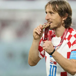 Luka Modric feiert die Bronze-Medaille bei der WM in Katar