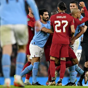 Handgemenge beim Spiel zwischen Liverpool und Manchester City