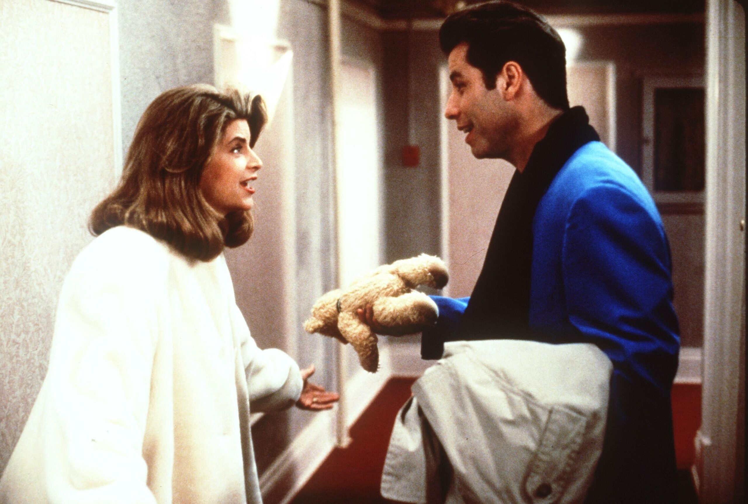 Kirstie Alley und John Travolta in der Komödie „Kuck mal, wer da jetzt spricht“ von 1994.