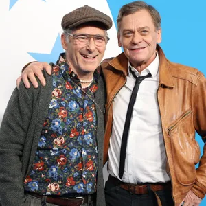 Regisseur Dany Levy (l.) und Schauspieler Sylvester Groth beim Paramount+-Launch-Event in Berlin.