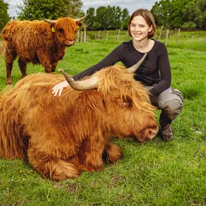 Sophie Ubl (28), 2. Vorsitzende des Vereins für extensive Robustrinderhaltung, im Liether Moor.