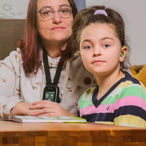 Ramona Bach mit ihrer Tochter Evelyn (7)